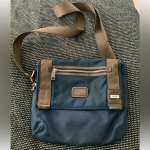 Tumi Alpha Bravo Beale Mini Messenger Bag Dark Blue With Tan Accents Authentic